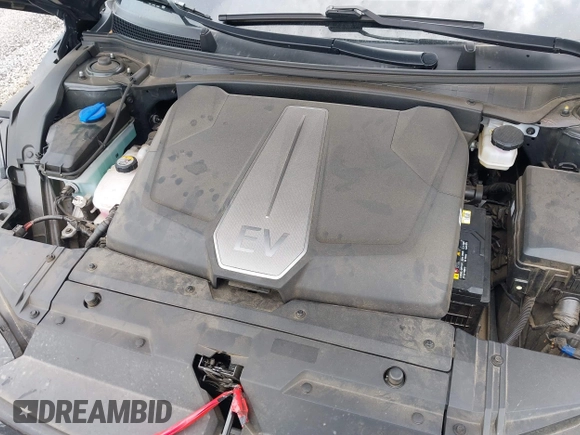 2022 Kia EV6 Wind z VIN KNDC3DLC5N5034625, wystawiony jako IAAI lot #42263100 z przebiegiem 35 412 mil mil oraz . Historia ofert i sprzedaży dostępna na DreamBid. Obrazek 10.