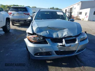 2007 BMW 3 Series 328i z VIN WBAVS135X7FX16115, wystawiony jako IAAI lot #41996754 z przebiegiem 113 749 mil mil oraz . Historia ofert i sprzedaży dostępna na DreamBid. Obrazek 12.