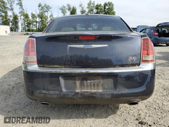 2011 Chrysler 300 Limited z VIN 2C3CA5CGXBH537378, wystawiony jako Copart lot #56674725 z przebiegiem 187 571 mil mil oraz Czysty tytuł • Clean title. Historia ofert i sprzedaży dostępna na DreamBid. Obrazek 6.