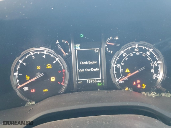 2024 Toyota 4Runner TRD Off Road with VIN JTERU5JR9R6252468, listed as a Copart auction lot 85606764 with 13,753 mi miles and Salvage Title. Bid and sale history available at carsss.com. Image 9.