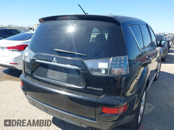 2011 Mitsubishi Outlander XLS z VIN JA4JS4AX6BU021376, wystawiony jako IAAI lot #41726427 z przebiegiem 121 460 mil mil oraz . Historia ofert i sprzedaży dostępna na DreamBid. Obrazek 4.