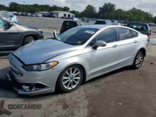2017 Ford Fusion SE z VIN 3FA6P0H72HR146733, wystawiony jako Copart lot #67944604 z przebiegiem 96 238 mil mil oraz Szkody całkowita. Historia ofert i sprzedaży dostępna na DreamBid. Obrazek 1.