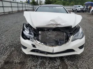 2015 Mercedes-Benz E 400 с VIN WDDKJ6HBXFF300283, выставлен на аукционе Copart как лот 57441065 с пробегом 86 669 миль миль и Списание • Salvage title. История ставок и продаж доступна на DreamBid. Изображение 5.