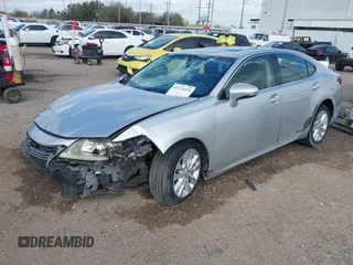 2013 Lexus ES 300h Hybrid with VIN JTHBW1GG5D2037179, listed as a IAAI auction lot 41775233 with 136,274 mi miles. Bid and sale history available at carsss.com. Image 2.