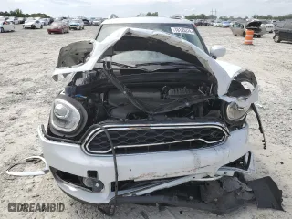 2020 MINI Countryman Cooper S with VIN WMZYW7C04L3L39918, listed as a Copart auction lot 70145374 with 31,523 mi miles and Salvage Title. Bid and sale history available at carsss.com. Image 5.