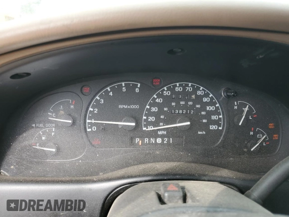 1998 Ford Explorer XL z VIN 1FMZU34E7WZA96759, wystawiony jako Copart lot #47791315 z przebiegiem 138 212 mil mil oraz Czysty tytuł • Clean title. Historia ofert i sprzedaży dostępna na DreamBid. Obrazek 9.