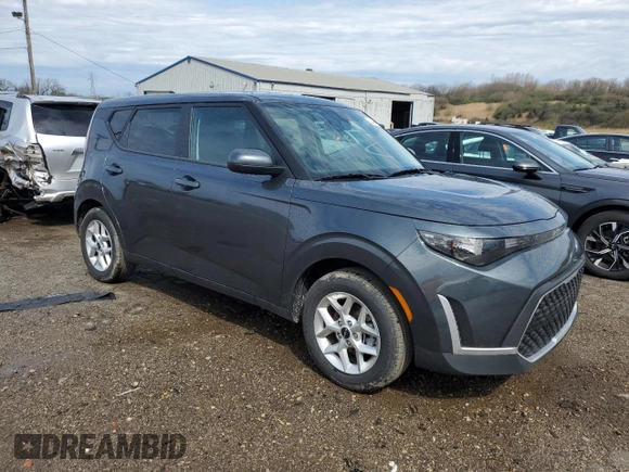 2025 Kia Soul LX with VIN KNDJ23AU1S7255218, listed as a Copart auction lot 54439825 with 11,556 mi miles and Clean Title. Bid and sale history available at carsss.com. Image 4.