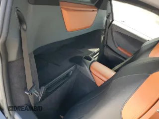 2019 BMW i8 z VIN WBY2Z6C58KVG97739, wystawiony jako Copart lot #60137614 z przebiegiem 3130 mil mil oraz Szkody całkowita. Historia ofert i sprzedaży dostępna na DreamBid. Obrazek 10.
