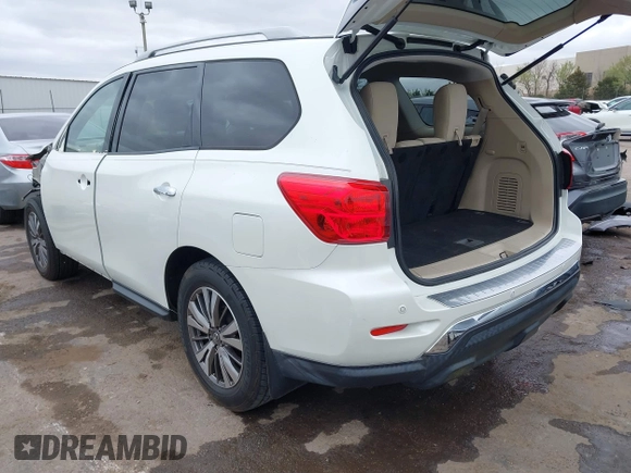 2018 Nissan Pathfinder SV with VIN 5N1DR2MN1JC673562, listed as a IAAI auction lot 41828213 with 62,882 mi miles. Bid and sale history available at carsss.com. Image 3.