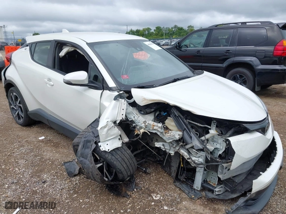 2019 Toyota C-HR XLE with VIN JTNKHMBX4K1017377, listed as a IAAI auction lot 40049656 with 71,308 mi miles. Bid and sale history available at carsss.com. Image 6.
