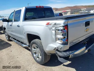 2015 Chevrolet Silverado 1500 LTZ with VIN 3GCUKSEC9FG304619, listed as a IAAI auction lot 39325760 with 161,819 mi miles. Bid and sale history available at carsss.com. Image 3.
