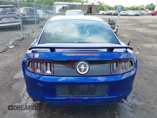 2013 Ford Mustang V6 с VIN 1ZVBP8AM4D5227735, выставлен на аукционе IAAI как лот 42395404 с пробегом 133 488 миль миль и . История ставок и продаж доступна на DreamBid. Изображение 17.