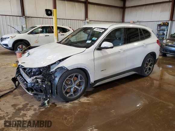 2017 BMW X1 xDrive28i with VIN WBXHT3C36H5F76388, listed as a Copart auction lot 48435305 with 51,841 mi miles and Salvage title. Bid and sale history available at DreamBid. Image 1.