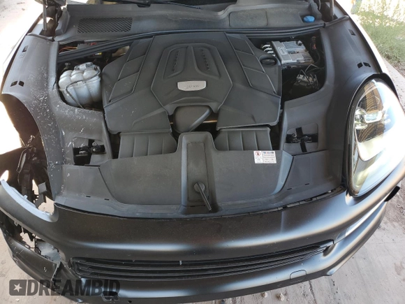 2021 Porsche Cayenne z VIN WP1AA2AY0MDA05827, wystawiony jako Copart lot #56890125 z przebiegiem 36 252 mil mil oraz Szkoda całkowita • Salvage title. Historia ofert i sprzedaży dostępna na DreamBid. Obrazek 12.
