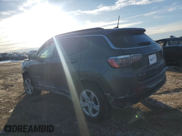 2024 Jeep Compass Latitude с VIN 3C4NJDBNXRT585916, выставлен на аукционе Copart как лот 42536685 с пробегом 12 309 миль миль и Списание • Salvage title. История ставок и продаж доступна на DreamBid. Изображение 2.