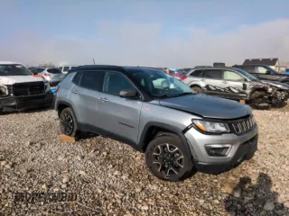 2020 Jeep Compass Trailhawk with VIN 3C4NJDDB1LT195653, listed as a Copart auction lot 82046974 with 119,007 mi miles and Salvage Title. Bid and sale history available at carsss.com. Image 10.