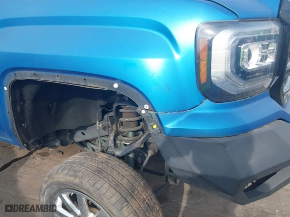2016 GMC Sierra 1500 SLT with VIN 3GTU2NEC9GG108568, listed as a IAAI auction lot 40306540 with 75,604 mi miles. Bid and sale history available at carsss.com. Image 17.