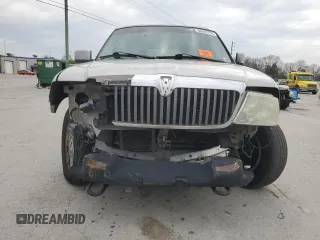 2003 Lincoln Navigator Luxury z VIN 5LMFU28R13LJ02125, wystawiony jako Copart lot #50629795 z przebiegiem 373 692 mil mil oraz Szkoda całkowita • Salvage title. Historia ofert i sprzedaży dostępna na DreamBid. Obrazek 5.