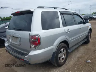 2008 Honda Pilot SE with VIN 5FNYF28328B001899, listed as a IAAI auction lot 42071365 with 188,894 mi miles and . Bid and sale history available at DreamBid. Image 4.