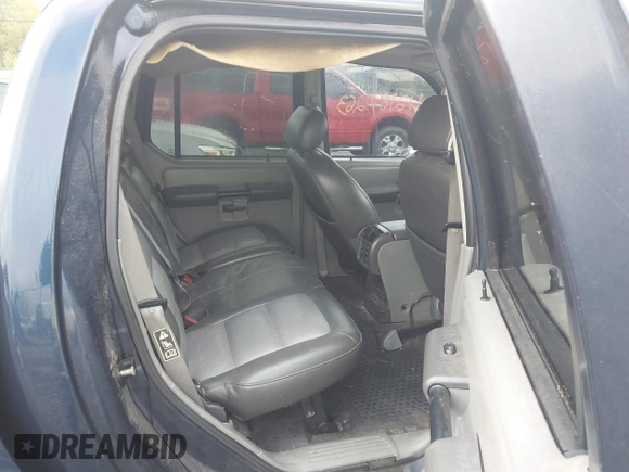 2003 Ford Explorer Sport Trac XLS z VIN 1FMZU67E23UA17889, wystawiony jako IAAI lot #42167263 z przebiegiem 189 849 mil mil oraz . Historia ofert i sprzedaży dostępna na DreamBid. Obrazek 8.