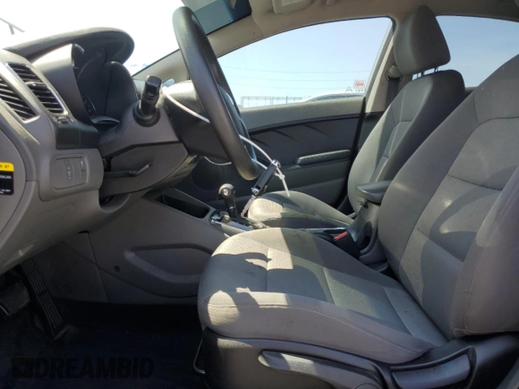 2018 Kia Forte LX with VIN 3KPFK4A70JE209058, listed as a Copart auction lot 52252145 with 39,392 mi miles and Salvage Title. Bid and sale history available at carsss.com. Image 7.