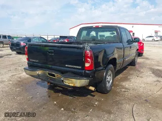 2003 Chevrolet Silverado 1500 LS with VIN 2GCEC19V531103179, listed as a IAAI auction lot 41653222 with 153,270 mi miles. Bid and sale history available at carsss.com. Image 4.