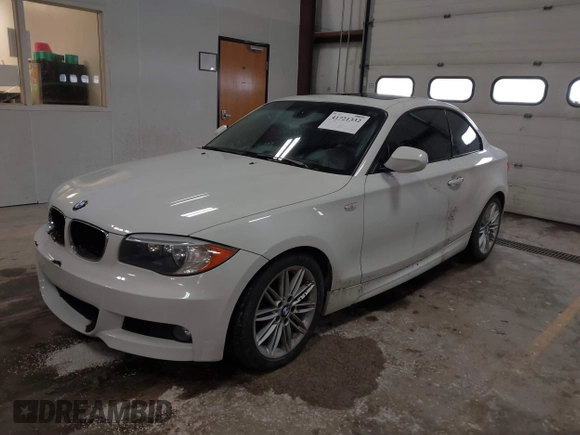 2013 BMW 1 Series 128i с VIN WBAUP9C55DVS95644, выставлен на аукционе IAAI как лот 41721332 с пробегом Не указан миль и . История ставок и продаж доступна на DreamBid. Изображение 2.