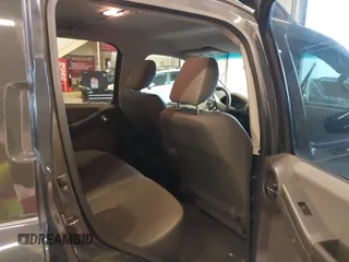 2013 Nissan Xterra S z VIN 5N1AN0NUXDN821211, wystawiony jako IAAI lot #41238046 z przebiegiem 131 649 mil mil oraz . Historia ofert i sprzedaży dostępna na DreamBid. Obrazek 8.