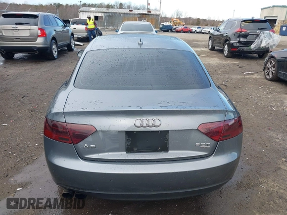 2013 Audi A5 Premium Plus z VIN WAULFAFR8DA070141, wystawiony jako IAAI lot #41729584 z przebiegiem 176 662 mil mil oraz . Historia ofert i sprzedaży dostępna na DreamBid. Obrazek 16.
