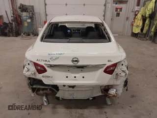 2018 Nissan Altima SR with VIN 1N4AL3AP7JC239057, listed as a IAAI auction lot 41817778 with 93,076 mi miles and . Bid and sale history available at carsss.com. Image 16.