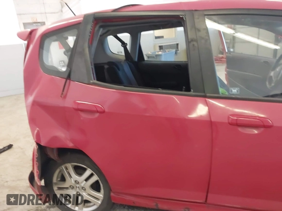 2007 Honda Fit Sport with VIN JHMGD37617S001346, listed as a IAAI auction lot 41825351 with 233,735 mi miles. Bid and sale history available at carsss.com. Image 19.