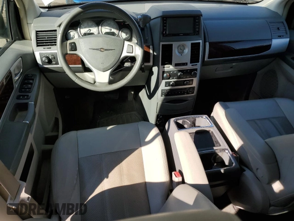 2009 Chrysler Town & Country Touring with VIN 2A8HR54XX9R675671, listed as a Copart auction lot 43807405 with 110,504 mi miles and Salvage Title. Bid and sale history available at DreamBid. Image 8.