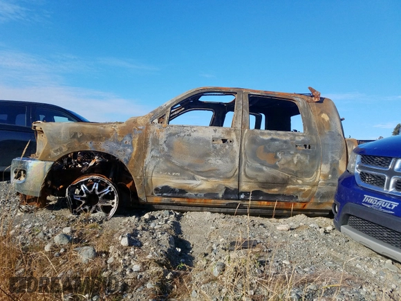 2019 Ram 2500 Limited z VIN 3C6UR5TL1KG516478, wystawiony jako Copart lot #66009642 z przebiegiem Nie podano mil oraz Nie do naprawy • Non repairable. Historia ofert i sprzedaży dostępna na DreamBid. Obrazek 9.