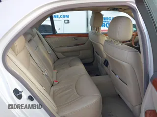 2005 Lexus LS 430 with VIN JTHBN36FX55011393, listed as a IAAI auction lot 41883790 with 186,981 mi miles. Bid and sale history available at carsss.com. Image 8.