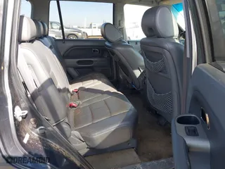 2006 Honda Pilot EX-L with VIN 5FNYF28546B015821, listed as a IAAI auction lot 41529408 with 145,209 mi miles. Bid and sale history available at carsss.com. Image 8.