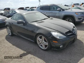 2011 Mercedes-Benz SLK-Class SLK 300 with VIN WDBWK5EA3BF242184, listed as a Copart auction lot 75091984 with Not Provided miles and Non Repairable. Bid and sale history available at carsss.com. Image 4.