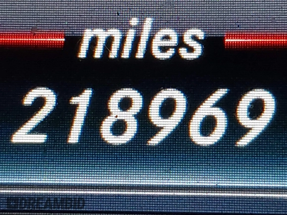 2016 Mercedes-Benz GLE 350 with VIN 4JGDA5HB9GA749395, listed as a IAAI auction lot 42346054 with 218,969 mi miles and . Bid and sale history available at DreamBid. Image 15.