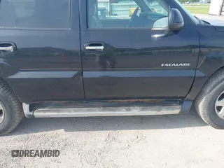 2005 Cadillac Escalade z VIN 1GYEK63N85R238220, wystawiony jako IAAI lot #42498575 z przebiegiem 229 529 mil mil oraz . Historia ofert i sprzedaży dostępna na DreamBid. Obrazek 15.