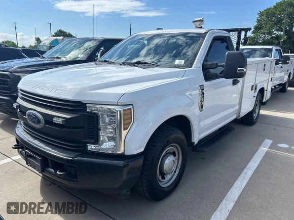 2019 Ford F-250 XL with VIN 1FDBF2A62KEE59702, listed as a IAAI auction lot 42767178 with 120,172 mi miles and . Bid and sale history available at DreamBid. Image 13.