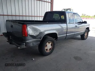 1996 Chevrolet Silverado 1500 with VIN 1GCEK19MXTE176685, listed as a IAAI auction lot 42226660 with 299,603 mi miles and . Bid and sale history available at DreamBid. Image 4.