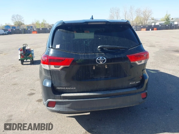 2017 Toyota Highlander XLE с VIN 5TDJZRFH7HS462950, выставлен на аукционе IAAI как лот 41980546 с пробегом 101 828 миль миль и . История ставок и продаж доступна на DreamBid. Изображение 16.