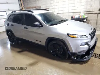 2017 Jeep Cherokee Altitude with VIN 1C4PJMAS1HW646417, listed as a Copart auction lot 60907915 with 124,357 mi miles and Clean title. Bid and sale history available at DreamBid. Image 4.