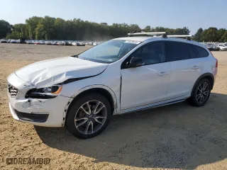 2016 Volvo V60 Cross Country T5 with VIN YV4612HK4G1003042, listed as a Copart auction lot 74529634 with 123,251 mi miles and Clean Title. Bid and sale history available at carsss.com. Image 1.