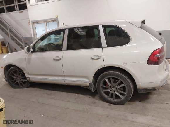 2008 Porsche Cayenne with VIN WP1AA29P88LA11043, listed as a IAAI auction lot 41433208 with 167,750 mi miles. Bid and sale history available at carsss.com. Image 14.