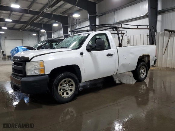 2007 Chevrolet Silverado 1500 Classic Work Truck with VIN 1GCEC14X37Z643166, listed as a Copart auction lot 52573865 with 217,212 mi miles and Clean Title. Bid and sale history available at carsss.com. Image 1.