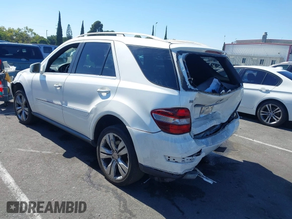2011 Mercedes-Benz M 350 with VIN 4JGBB5GB1BA682936, listed as a IAAI auction lot 42711424 with 198,762 mi miles and . Bid and sale history available at DreamBid. Image 3.