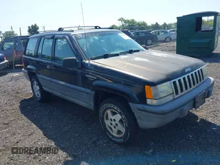 1995 Jeep Grand Cherokee Laredo с VIN 1J4GZ58S9SC626889, выставлен на аукционе IAAI как лот 42828008 с пробегом 229 995 миль миль и . История ставок и продаж доступна на DreamBid. Изображение 1.