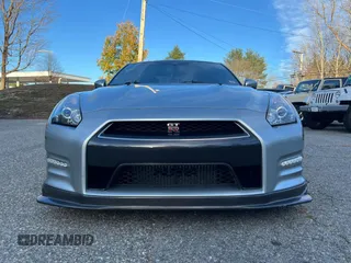 2013 Nissan GT-R Premium с VIN JN1AR5EF5DM260772, выставлен на аукционе Copart как лот 42827935 с пробегом 46 427 миль миль и Чистый • Clean title. История ставок и продаж доступна на DreamBid. Изображение 10.