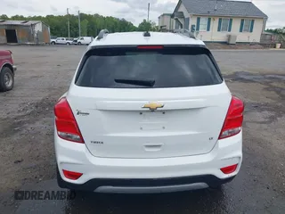 2019 Chevrolet Trax LT z VIN KL7CJLSB4KB828096, wystawiony jako IAAI lot #42233971 z przebiegiem 99 112 mil mil oraz . Historia ofert i sprzedaży dostępna na DreamBid. Obrazek 17.