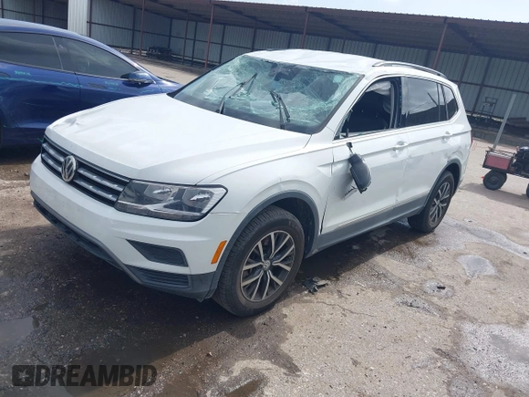 2018 Volkswagen Tiguan SEL with VIN 3VV2B7AX3JM199908, listed as a IAAI auction lot 42498185 with 58,540 mi miles and . Bid and sale history available at DreamBid. Image 2.